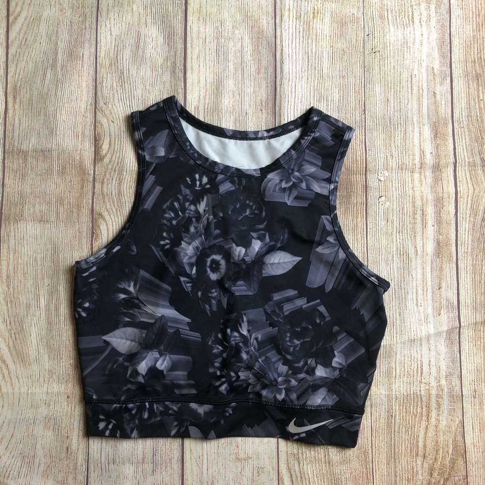 Nike Floral Crop
